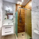 Apartman Secret 533 At Oak *